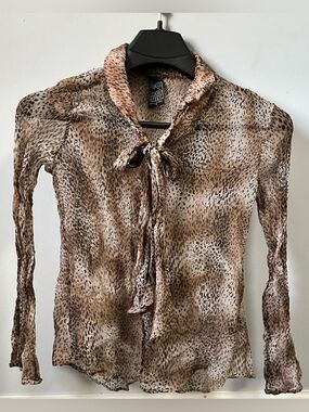 Stretching shirt "Casual Studio" for women transparent Leopard color. pleated M